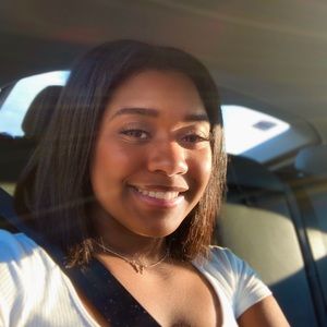 Meet your Posher, Aniya